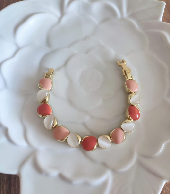 Turuncu Yavruağzı Beyaz Taşlı Premium Gold Bileklik