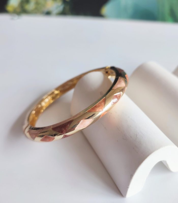 Baklava Desen Mineli Kelepçe