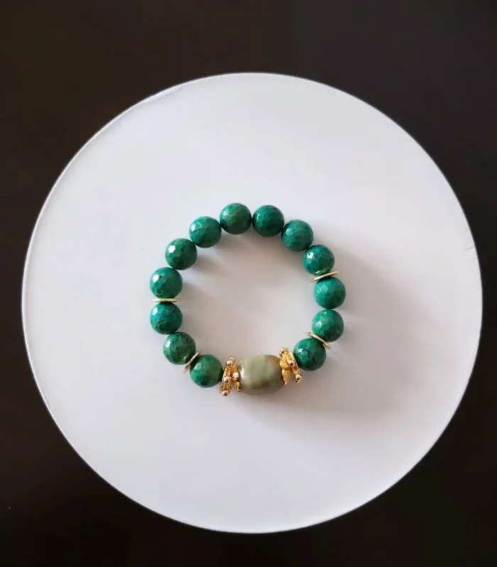 Yeşim Taşı Lastikli Bileklik